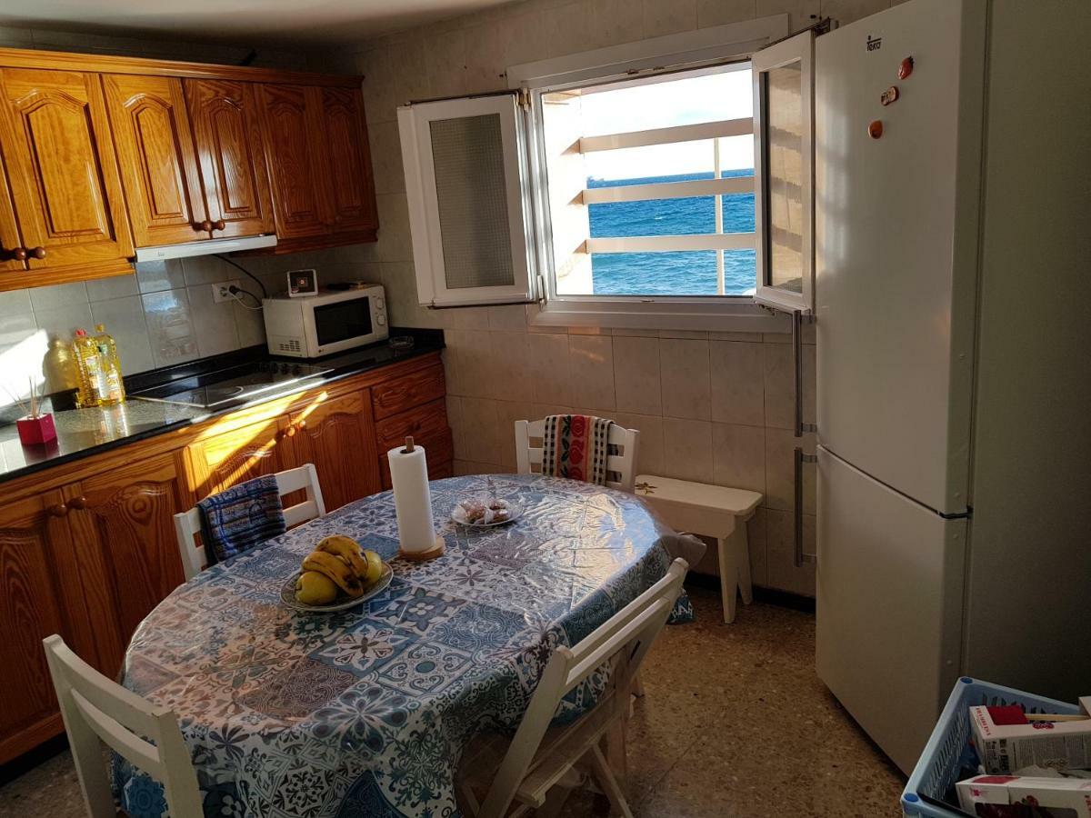 Bed And Breakfast By The Sea Pozo Izquierdo Extérieur photo