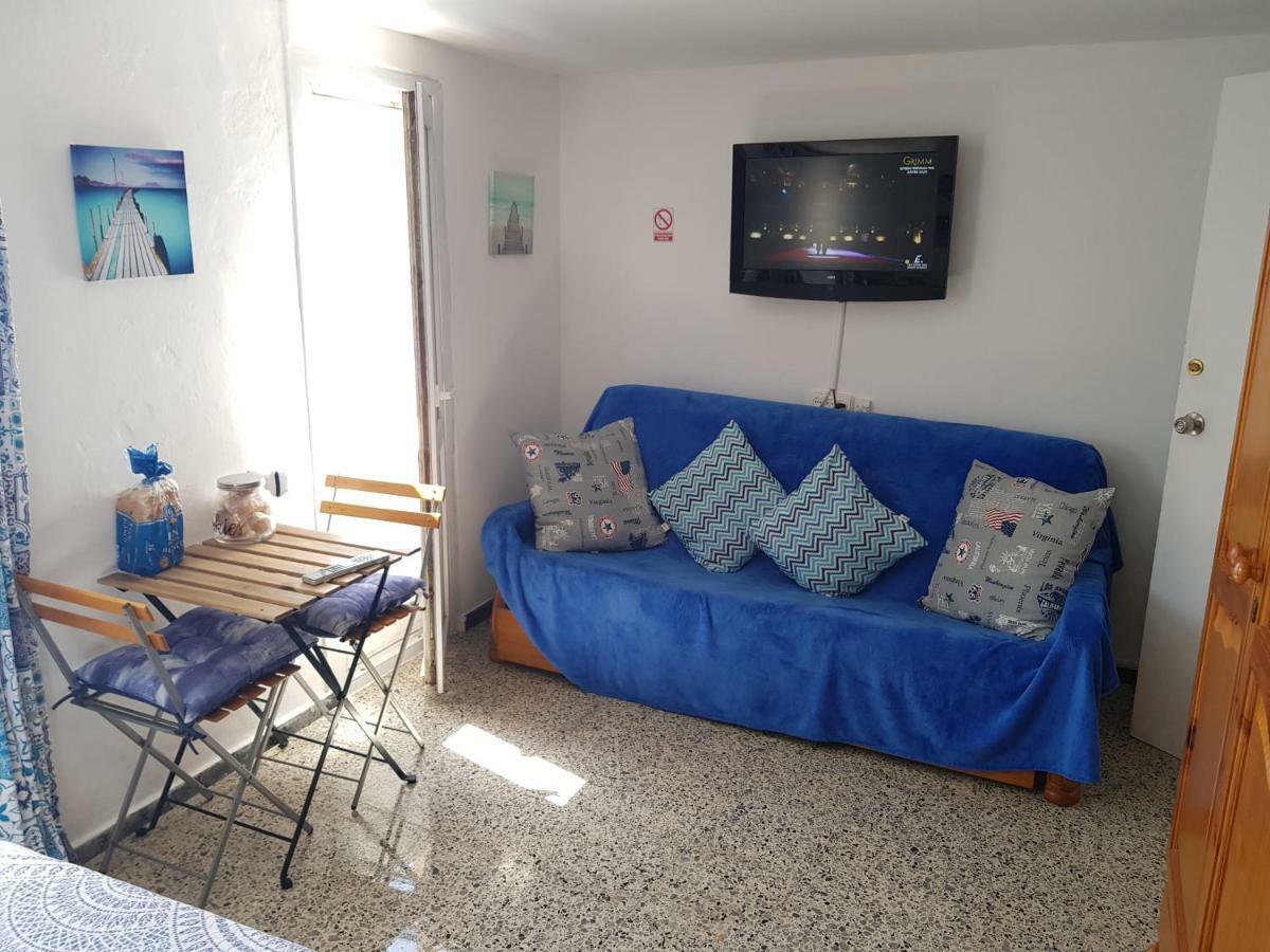 Bed And Breakfast By The Sea Pozo Izquierdo Extérieur photo