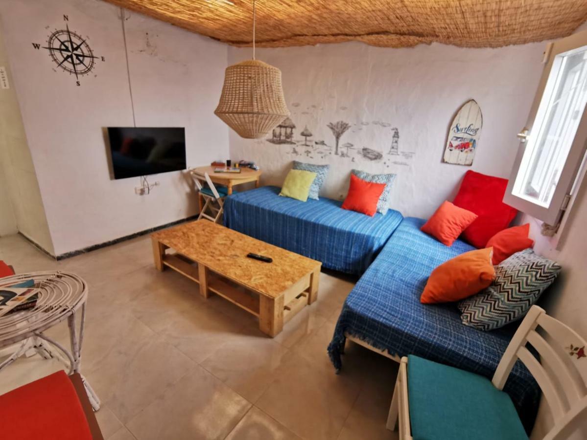 Bed And Breakfast By The Sea Pozo Izquierdo Extérieur photo