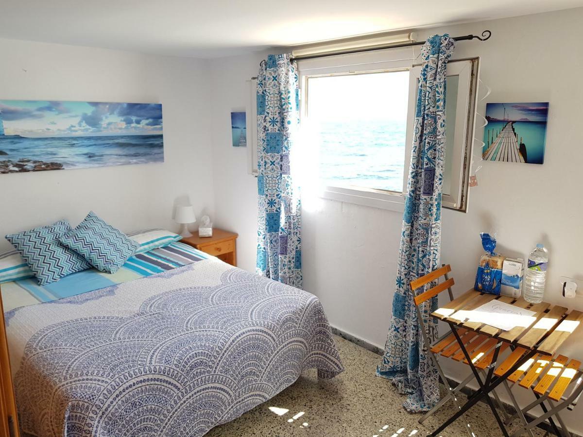 Bed And Breakfast By The Sea Pozo Izquierdo Extérieur photo